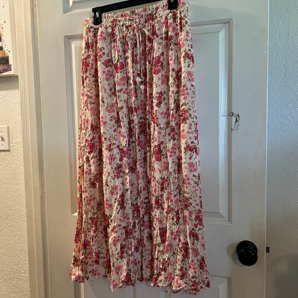 Zara Cream Maxi Skirt with Pink Floral Print